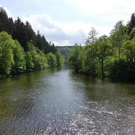 Zur Triftsperre 2*
