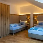 Zur Triftsperre Passau