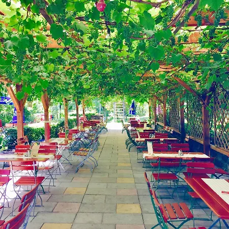 Zur Triftsperre بيت ضيافة