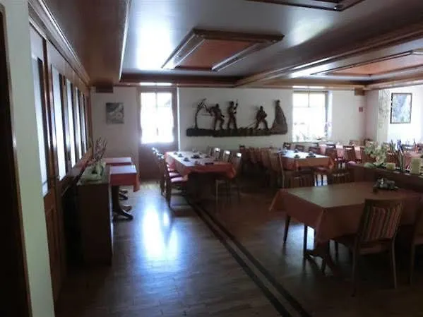 祖尔特里福特斯皮尔酒店 帕绍